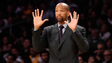 Monty Willaims, durante su etapa de entrenador en los Hornets