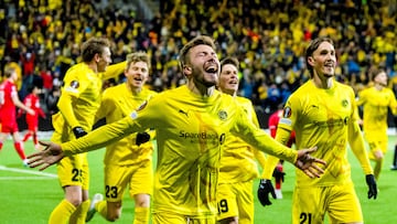 Fredrik Bjorkan celebra un gol.