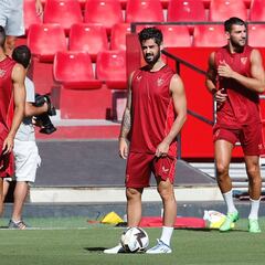 El posible estreno de Isco alza el telón en Nervión