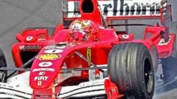 <B>MALOS RESULTADOS.</B> Schumacher sólo suma 10 puntos en las cinco primeras carreras del Mundial.