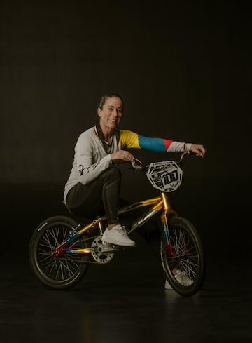 GW presenta la bicicleta de Mariana Pajón para los Juegos Olímpicos 2024.