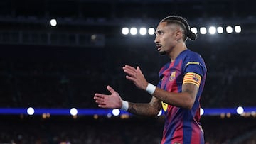 Barcelona's Brazilian forward #11 Raphinha applauds as he leaves the pitch being substituted off during the Spanish League football match between FC Barcelona and Deportivo Alaves at Camp Nou Stadium in Barcelona on November 29, 2025. (Photo by Josep LAGO / AFP)