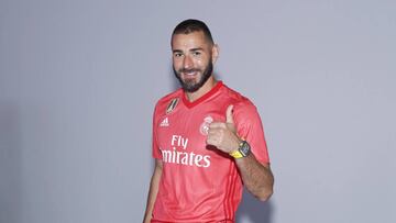 06/08/18 REAL MADRID
 ACTO PRESENTACION TERCERA EQUIPACION 
 CAMISETA ADIDAS 
 BENZEMA