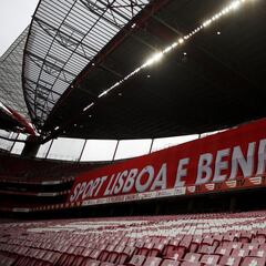El Benfica planeó comprar el Almería y el Charlton