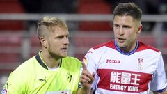 Kravets junto a Yoel durante el Eibar-Granada.