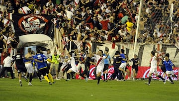 El gol de Tamudo al Granada que vali&oacute; una permanencia.