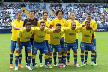 El once inicial de Las Palmas. De pie: David García, Raúl, Bigas, Mauricio Lemos, Dani Castellano y Momo. Agachados: Willian José, Roque Mesa, Tana, El Zhar y Jonathan Viera. 