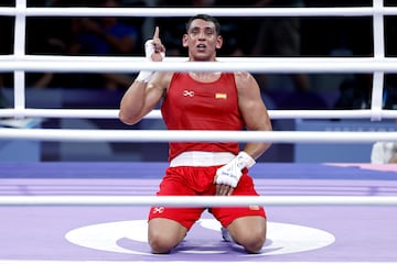 Ayoub Ghadfa celebra su victoria en los cuartos de los Juegos.
