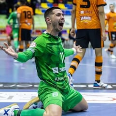 El UMA Antequera asciende a 1ª RFEF y cierra un año histórico