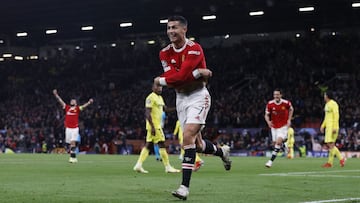 Cristiano Ronaldo appeared in time added on to score the winner for Manchester United over Villarreal at Old Trafford in the Champions League.