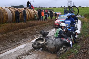Las espectaculares im¨¢genes de la Paris-Roubaix