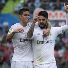 La baja de Casemiro despeja la titularidad para Isco o James