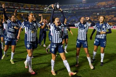 ¿Cuántas veces se ha jugado la final regia en la Liga MX Femenil?