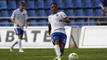 Vitolo, en un partido con el Tenerife.
