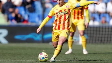 GETAFE, SPAIN - MARCH 4: Juanpe Ramirez of Girona FC during the La Liga Santander match between Getafe v Girona at the Coliseum Alfonso Perez on March 4, 2023 in Getafe Spain (Photo by David S. Bustamante/Soccrates/Getty Images)
