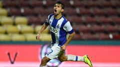 'Tecatito' Corona se está consolidando con el Porto