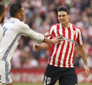 Aduriz y Casemiro. 