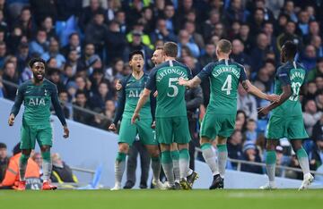 1-2. Heung-Min Son celebró el segundo gol.