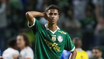 SAO PAULO, BRAZIL - AUGUST 7: Vitor Reis of Palmeiras looks on after his team's disqualification in the Copa do Brasil round of 16 second leg match between Palmeiras and Flamengo at Allianz Parque on August 7, 2024 in Sao Paulo, Brazil. (Photo by Ricardo Moreira/Getty Images)