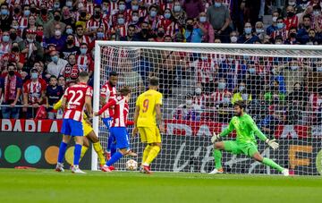 1-2. Antoine Griezmann marca el primr gol.