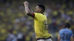 Yerry Mina: “A Suárez y Cavani no hay que comerles cuento”