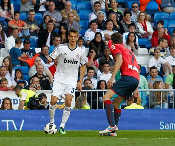 Formado en las categorías inferiores del Real Madrid desde 2002, llegó al primer equipo en 2013. Debutó en partido oficial el 1 de junio frente a Osasuna. Ya en la temporada siguiente fue convocado hasta en 8 ocasiones y en la pretemporada de 2014/2015 disputó 2 encuentros amistosos. En total disputó 3 partidos oficiales con el Real Madrid y en julio de 2015 lo fichó el Rayo Vallecano. Tras un año en el conjunto bukanero, se fue al Málaga y luego a la Real Sociedad, con quien firmó por 5 temporadas y donde se ha consagrado, siendo el central más utilizado en la temporada 2019/2020. Fichó por el Leeds United en 2020, emprendiendo así su etapa inglesa.