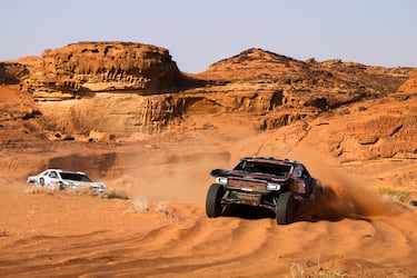 Romain Dumas y Alex Winocq del equipo RD Limited, Ford, Ultimate, durante la cuarta etapa. 