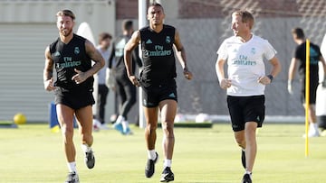 Danilo se mantuvo al margen de sus compa&ntilde;eros en el entrenamiento de ayer. Acompa&ntilde;o a Sergio Ramos realizando carrera continua. 