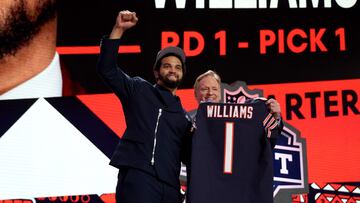 DETROIT, MICHIGAN - APRIL 25: (L-R) Caleb Williams poses with NFL Commissioner Roger Goodell after being selected first overall by the Chicago Bears during the first round of the 2024 NFL Draft at Campus Martius Park and Hart Plaza on April 25, 2024 in Detroit, Michigan.   Gregory Shamus/Getty Images/AFP (Photo by Gregory Shamus / GETTY IMAGES NORTH AMERICA / Getty Images via AFP)