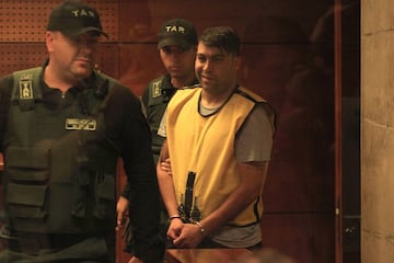 El pasado martes en Bolivia fue detenido el ex delantero de la Universidad Católica, Luis Núñez, quién estuvo 481 prófugo de la justicia. Está acusado de participar en un homicidio en la población La Legua en el 2018.