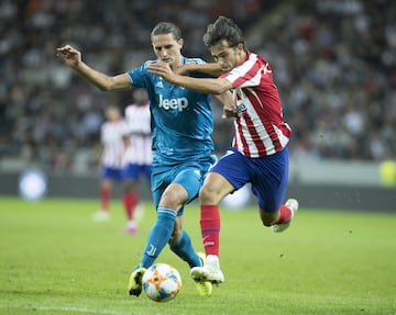 Adrien Rabiot y Joao Félix.