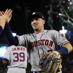 Astros superan cómodamente a los Angels en Monterrey