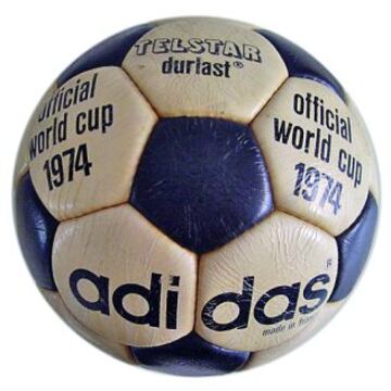 La Eurocopa de Yugoslavia 1976 se jugó con el balón Adidas Telstar.