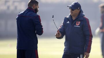 Arias sorprende y cita a Herrera para duelo ante Iquique
