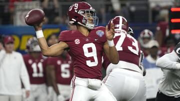El Crimson Tide busca su segundo título consecutivo del football colegial, pero los Bulldogs llegan como favoritos al College Football Playoff Championship.
