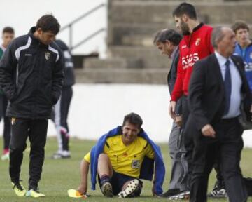 En el minuto 59 del partido Tudelano - Castilla se lesionó el asistente Joaquín García Hernández en el gemelo derecho. Se ha rotó, hay que buscar un árbitro., le comunicó el colegiado Sánchez Aparicio al delegado del Tudelano, Andrés Osta. 