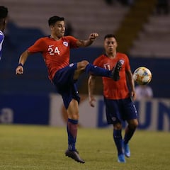 1x1: Baeza y Paulo Díaz destacaron en un irregular Chile