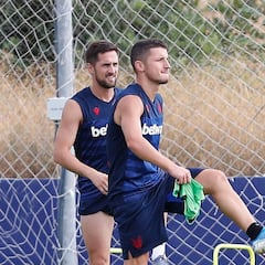 Enis Bardhi ultima su puesta a punto en Buñol