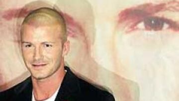 <b>SOLIDARIO. </b>El jugador inglés no duda en ayudar a los afectados en la catástrofe del sudeste asiático.