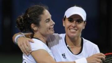 Vivi Ruano y Anabel Medina.