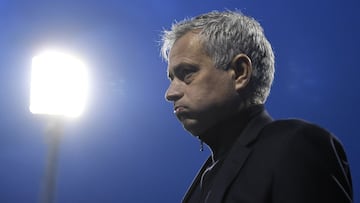 Mourinho busca un 'topo'