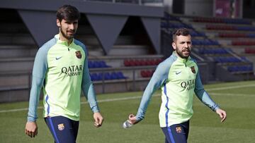 André Gomes, recuperado de los vómitos, ya está con el grupo