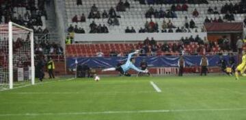 Sevilla-Maribor. 2-0. Gameiro marca el segundo tanto.