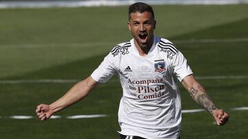 Futbol, Universidad de Chile vs Colo Colo.
 Fecha 22, campeonato Nacional 2021.
 El jugador de Colo Colo Gabriel Costa celebra su gol contra Universidad de Chile durante el partido de primera division disputado en el estadio El Teniente de Rancagua, Chile.
 26/09/2021
 Dragomir Yankovic/Photosport
 
 Football, Universidad de Chile vs Colo Colo.
 22th date, 2021 National Championship.
 Colo Colo&#039;s player Gabriel Costa, celebrates after scoring against Universidad de Chile during the first division match held at the El Teniente stadium in Rancagua, Chile.
 26/09/2021
 Dragomir Yankovic/Photosport