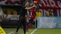 Zubeldía deja al DIM y toma fuerza su llegada al Alavés