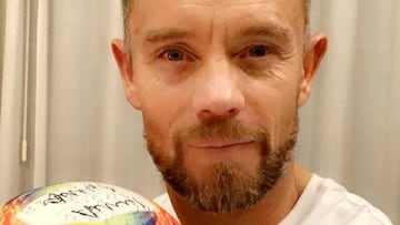 El exfutbolista Lee Hendrie habla sobre sus múltiples intentos de suicidio