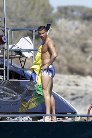 Cristiano Ronaldo disfruta de sus vacaciones en Ibiza