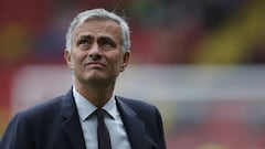 Mourinho slams referee after third Man Utd defeat in a row