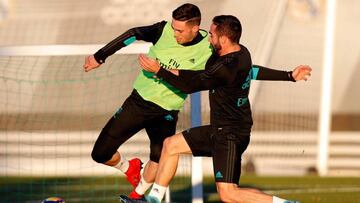 Carvajal, a tope. El madrileño, ayer, con Manu Hernando.