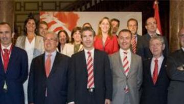 <b>Urrutia</b>, con su equipo.